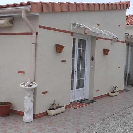 Le Petit Plessis Cure Villa Liré Exterior photo